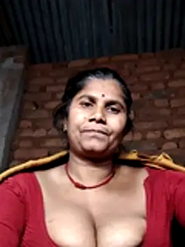 Hot di97 online show from April 2026 01:23:02 PM