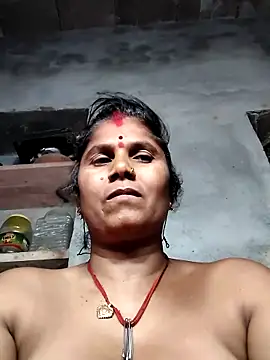 Hot di97 online show from April 2026 02:36:02 PM