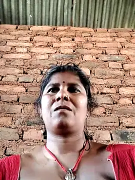 Hot di97 online show from April 2026 01:51:02 AM