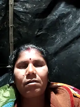 Snapshot of Hot_di97 chatting on February 2026 08:42:01 PM Hot di97 online show from February 2026 08:42:01 PM