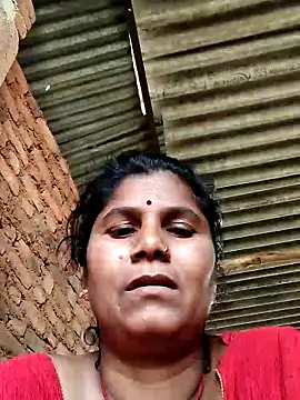 Hot di97 online show from April 2026 02:10:01 AM