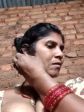 Hot di97 online show from March 2026 02:22:02 PM