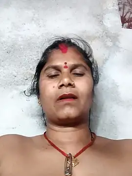 Hot di97 online show from April 2026 08:17:01 AM