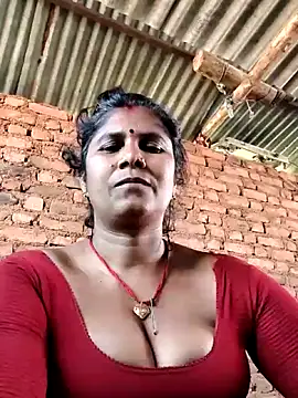 Hot di97 online show from April 2026 02:40:02 AM