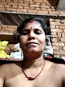 Snapshot of Hot_di97 chatting on February 2026 07:43:01 PM Hot di97 online show from February 2026 07:43:01 PM