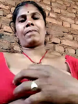 Hot di97 online show from March 2026 01:18:02 AM