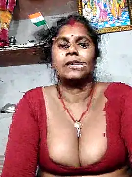 Hot di97 online show from April 2026 05:08:02 PM