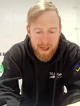 Hertsguy1984 online show from January 2026 01:40:01 PM