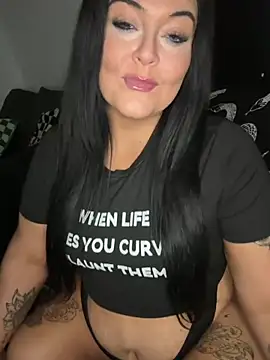 Snapshot of Miss_CurvesXXX chatting on July 2026 08:32:02 AM Miss CurvesXXX online show from July 2026 08:32:02 AM