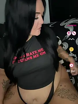 Snapshot of Miss_CurvesXXX chatting on June 2026 12:11:02 PM Miss CurvesXXX online show from June 2026 12:11:02 PM