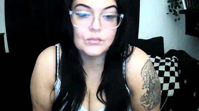 Miss CurvesXXX online show from February 2026 05:12:02 PM