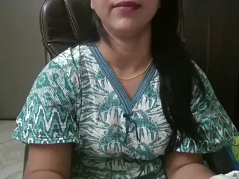 Snapshot of Adaa7 chatting on May 2026 04:47:01 PM Adaa7 online show from May 2026 04:47:01 PM
