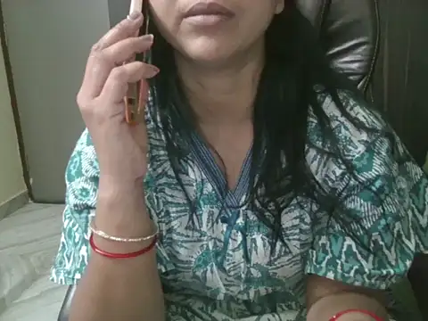 Snapshot of Adaa7 chatting on May 2026 09:47:01 AM Adaa7 online show from May 2026 09:47:01 AM