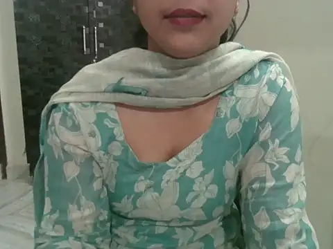 Snapshot of Adaa7 chatting on May 2026 09:57:02 AM Adaa7 online show from May 2026 09:57:02 AM