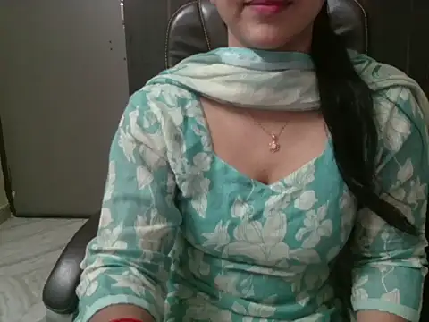 Snapshot of Adaa7 chatting on June 2026 08:47:02 PM Adaa7 online show from June 2026 08:47:02 PM