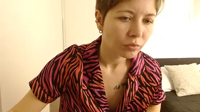 Snapshot of Alexxa_XX chatting on January 2026 04:43:02 PM Alexxa XX online show from January 2026 04:43:02 PM