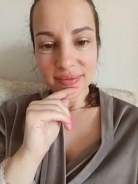 She-Moon online show from June 2026 06:57:01 AM