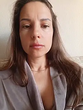 She-Moon online show from June 2026 06:30:01 AM