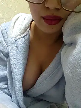 Snapshot of Sexy-Mouna chatting on March 2026 08:49:02 PM Sexy-Mouna online show from March 2026 08:49:02 PM