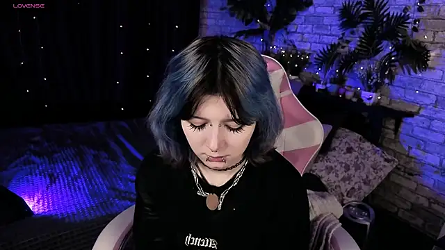 Ashley Veil online show from March 2026 08:31:02 PM