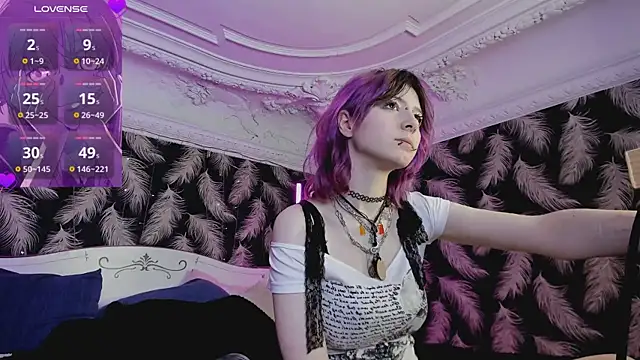 Ashley Veil online show from April 2026 08:46:02 PM