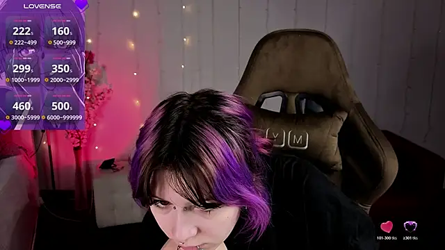 Ashley Veil online show from April 2026 08:43:01 PM