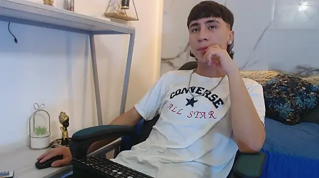 XanderGrey8 online show from March 2026 07:05:02 PM