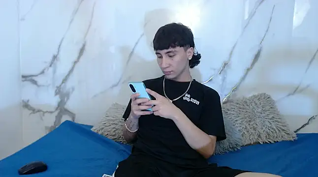 XanderGrey8 online show from March 2026 07:27:02 PM