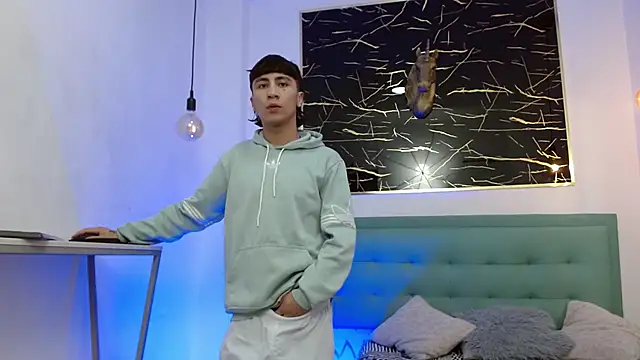 XanderGrey8 online show from January 2026 07:06:02 PM