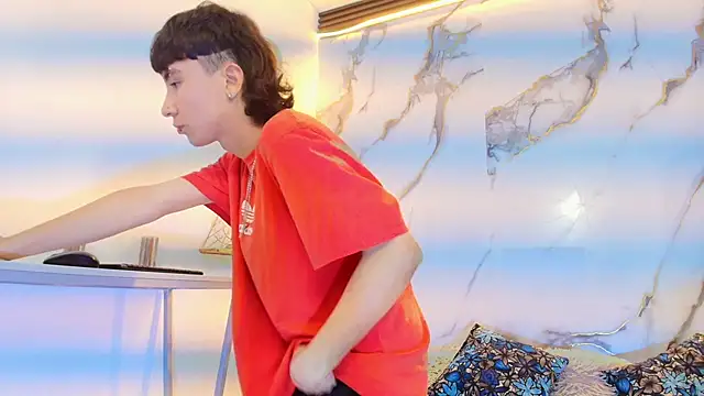 XanderGrey8 online show from February 2026 07:24:01 PM