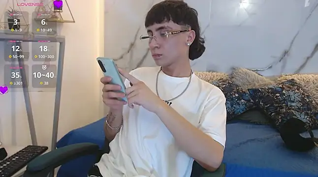 XanderGrey8 online show from March 2026 08:13:01 PM