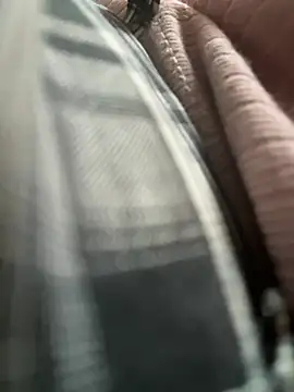 coy girl  online show from April 2026 11:50:01 AM