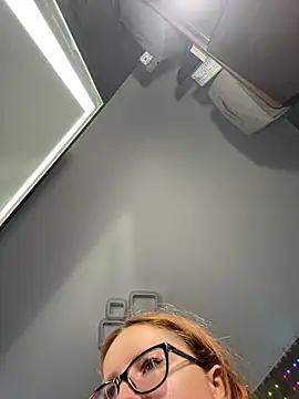 coy girl  online show from March 2026 12:20:02 PM