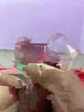 jhon01605 online show from April 2026 12:40:02 PM