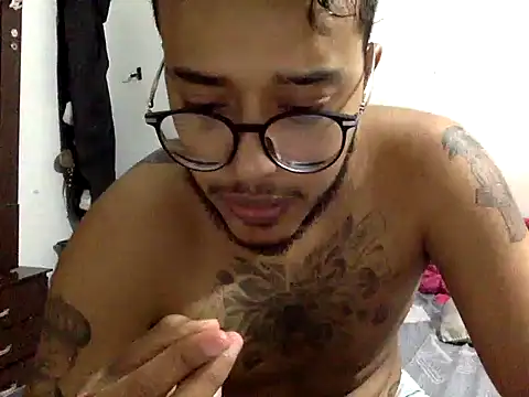 Tito 12  online show from March 2026 04:41:01 AM