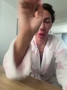 Snapshot of Missolevelvet chatting on February 2026 07:31:01 AM Missolevelvet online show from February 2026 07:31:01 AM