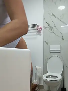 Snapshot of Missolevelvet chatting on February 2026 10:04:01 AM Missolevelvet online show from February 2026 10:04:01 AM