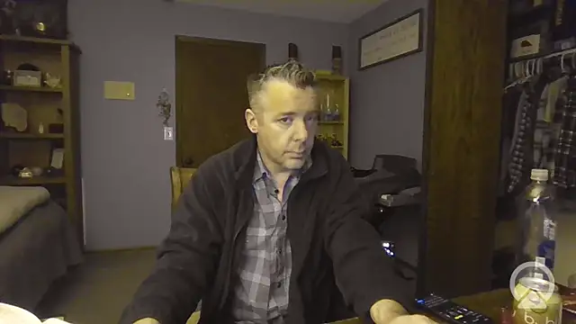 chrisw8140 online show from March 2026 02:55:02 AM