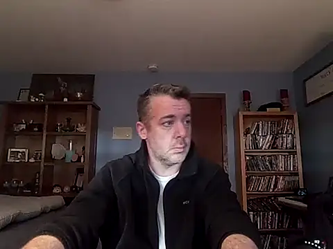 chrisw8140 online show from February 2026 08:30:02 PM