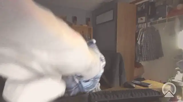 chrisw8140 online show from April 2026 04:14:01 AM