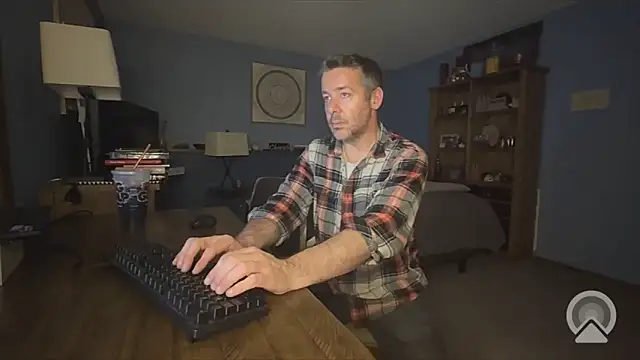 chrisw8140 online show from April 2026 05:23:01 AM