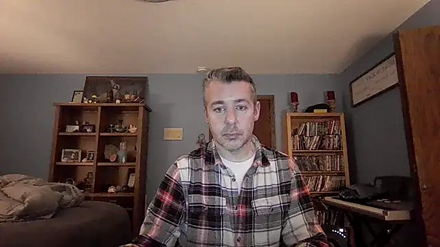 chrisw8140 online show from February 2026 03:51:01 AM