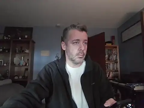 chrisw8140 online show from February 2026 06:49:02 PM