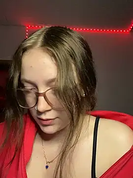 YoungLisaa18 online show from March 2026 08:05:01 PM