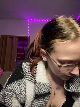 YoungLisaa18 online show from February 2026 08:17:02 PM