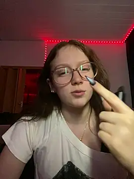 YoungLisaa18 online show from February 2026 09:14:01 PM