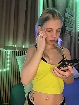 bellezza0 online show from February 2026 07:01:02 PM