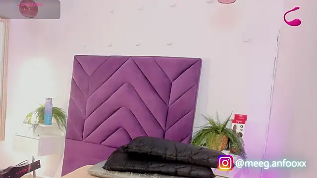 Meeganfoox online show from February 2026 03:49:02 AM