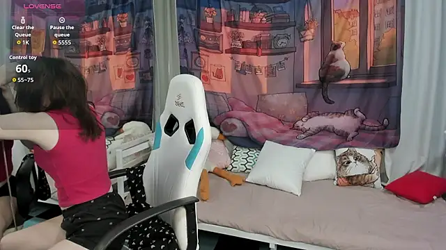 KiraDuvall online show from February 2026 06:30:01 PM