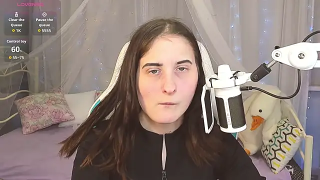 Snapshot of KiraDuvall chatting on January 2026 06:11:02 PM KiraDuvall online show from January 2026 06:11:02 PM